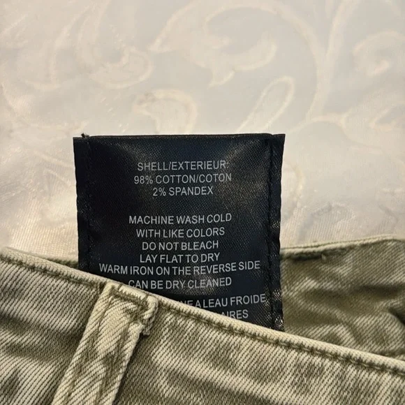 Vigoss “Dylan” Raw Edge Wide Leg Jeans. Size 29 - Picture 15 of 15